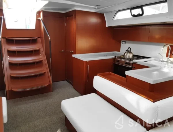 Oceanis 51.1 - Yacht Charter Sailica