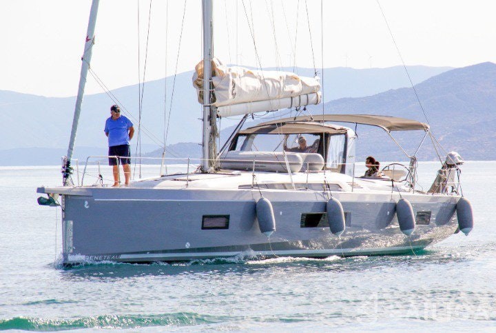 Oceanis 51 - Yacht Charter Sailica