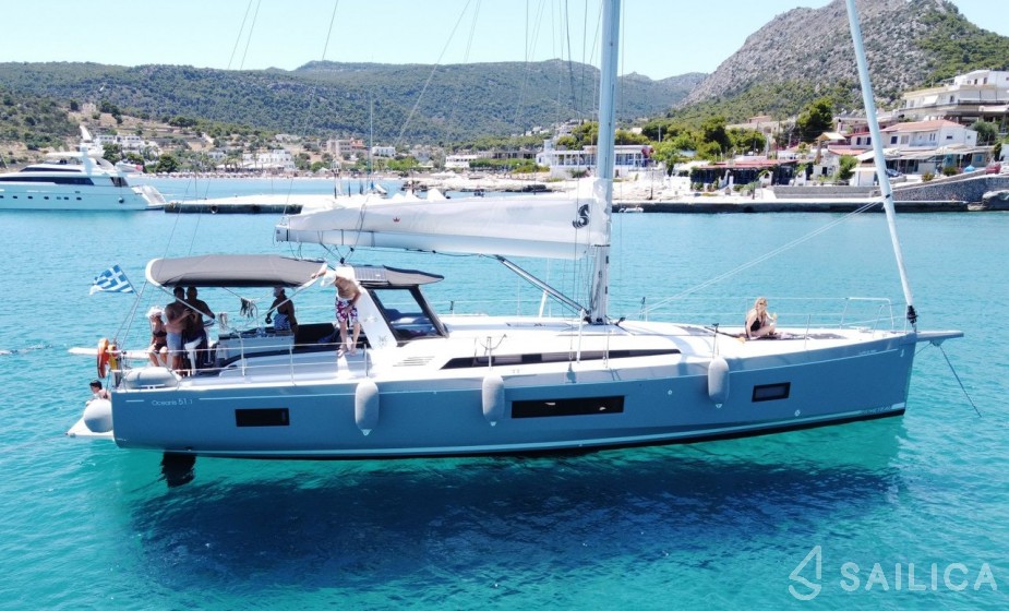Oceanis 51 - Yacht Charter Sailica