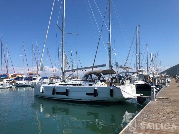 Dufour 470 - Yacht Charter Sailica