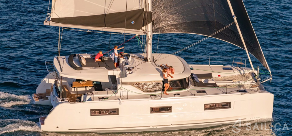 Lagoon 46  - Yacht Charter Sailica