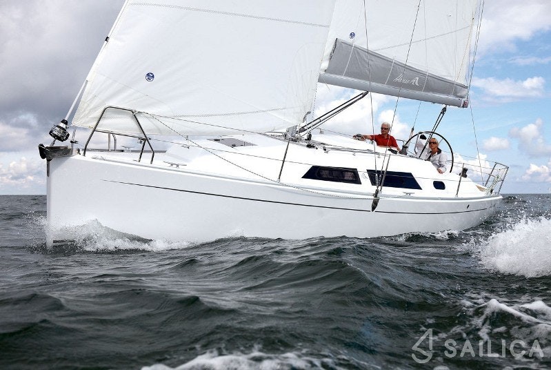 Hanse 325 - Yacht Charter Sailica