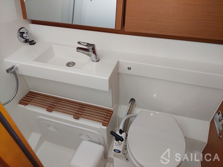 Sun Odyssey 440 - Yacht Charter Sailica