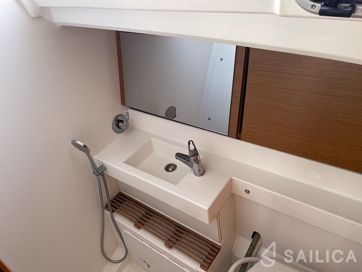 Sun Odyssey 440 - Yacht Charter Sailica