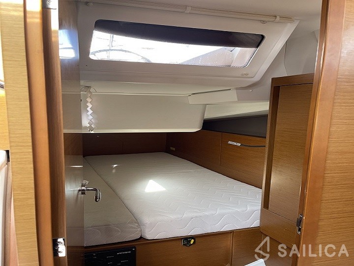 Sun Odyssey 440 - Yacht Charter Sailica