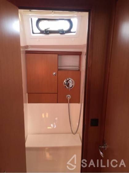 Bavaria Cruiser 46 - Yacht Charter Sailica