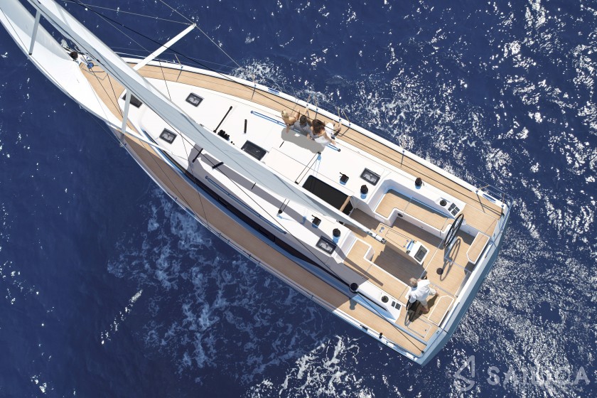 Bavaria C42 - Yacht Charter Sailica