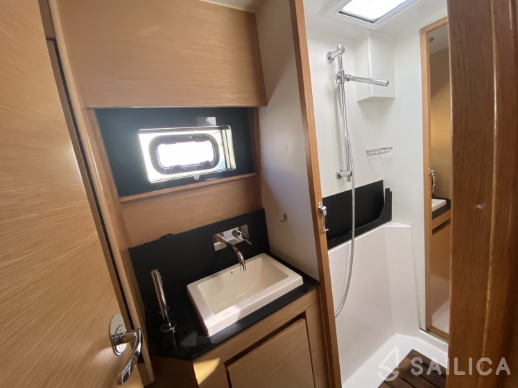 Nautitech 46 Open - Yacht Charter Sailica