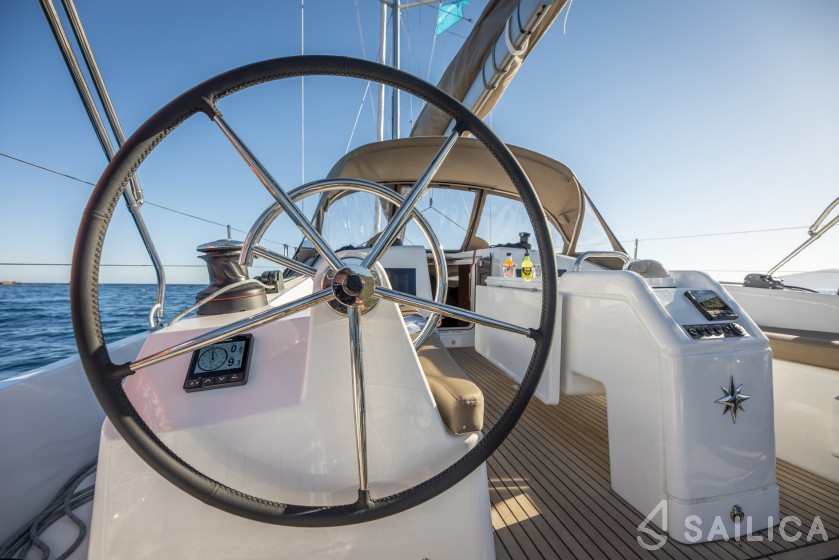 Sun Odyssey 410 - Yacht Charter Sailica