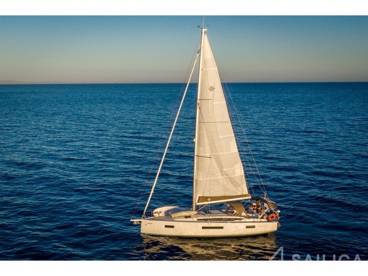 Sun Odyssey 410 - Yacht Charter Sailica