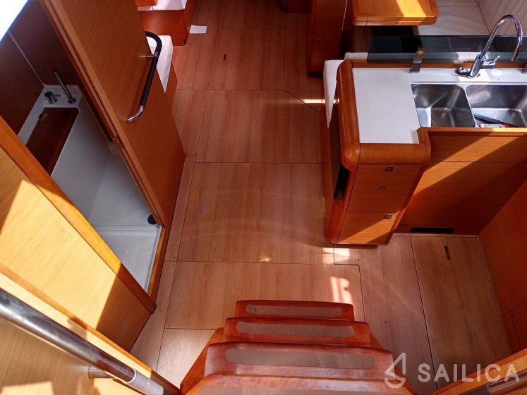 Sun Odyssey 439 - Yacht Charter Sailica