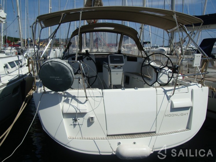 Sun Odyssey 439 - Yacht Charter Sailica