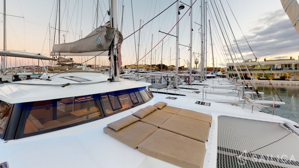 Saona 47 - Yacht Charter Sailica