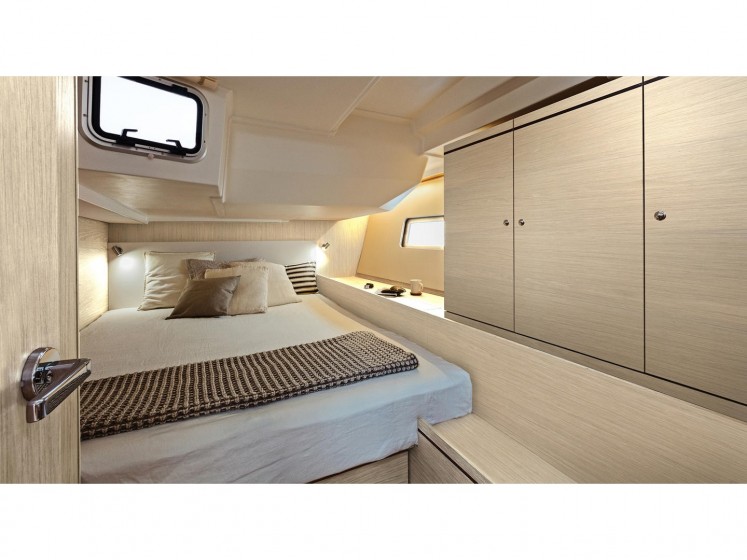 Oceanis 51.1 - Yacht Charter Sailica