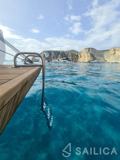 D&D Kufner 54 - Yacht Charter Sailica
