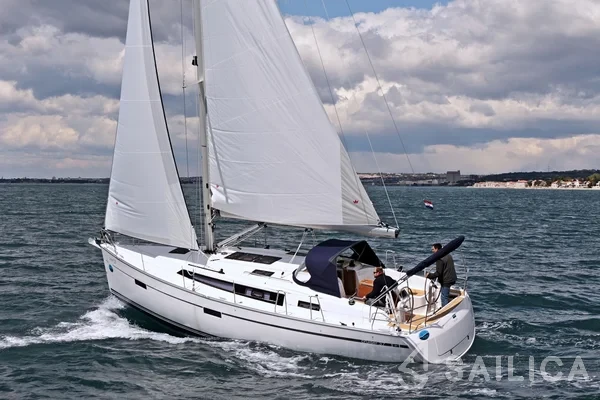Bavaria 37 Cruiser - Yacht Charter Sailica