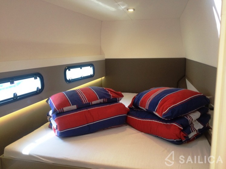 Bali 4.3 - Yacht Charter Sailica