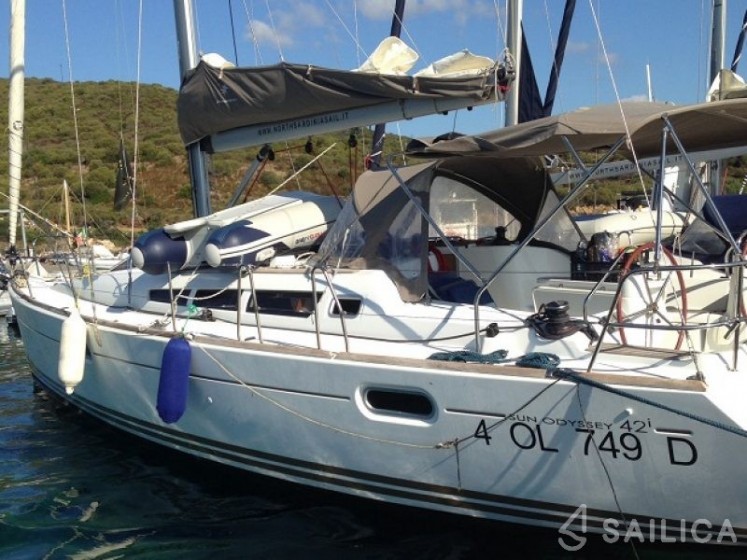 Sun Odyssey 42i - Yacht Charter Sailica