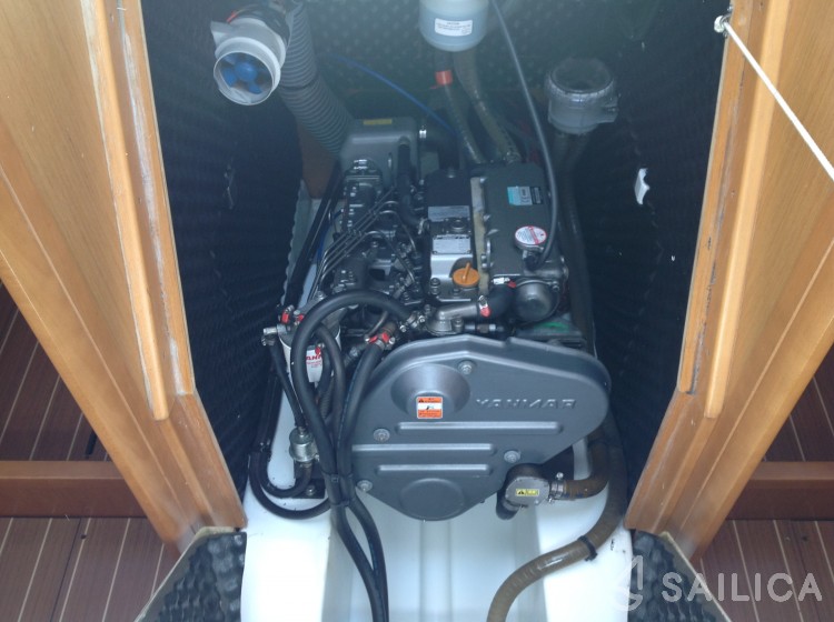 Sun Odyssey 42i - Yacht Charter Sailica