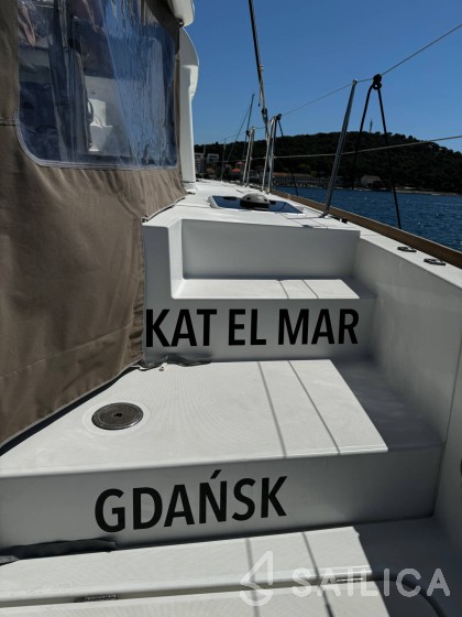 Lagoon 450  Flybridge - Yacht Charter Sailica