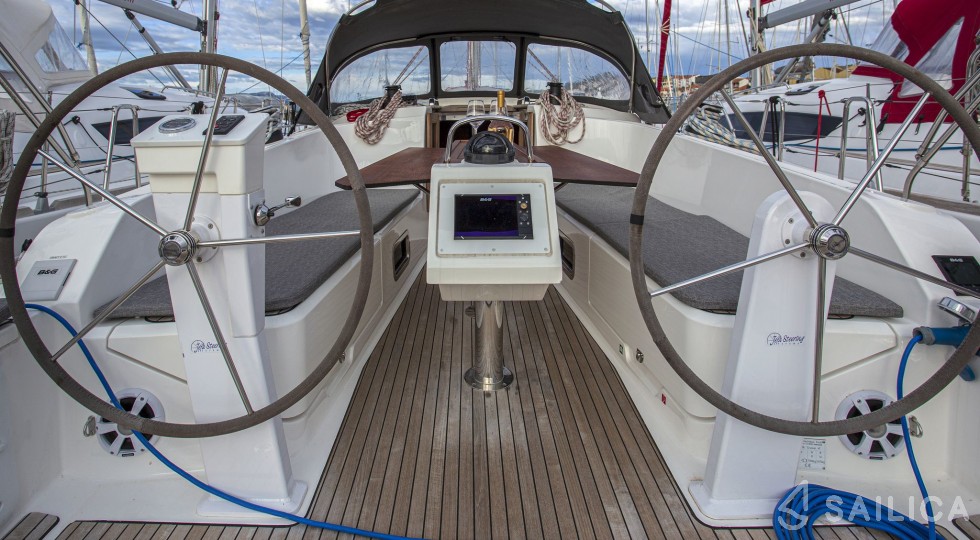 Bavaria 41 Cruiser - Yacht Charter Sailica