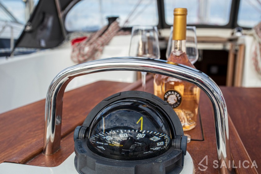Bavaria 41 Cruiser - Yacht Charter Sailica