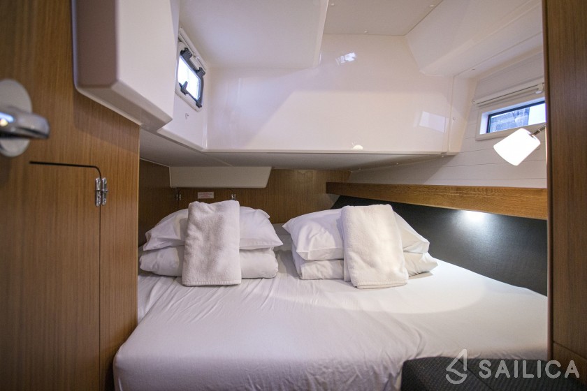 Bavaria 41 Cruiser - Yacht Charter Sailica