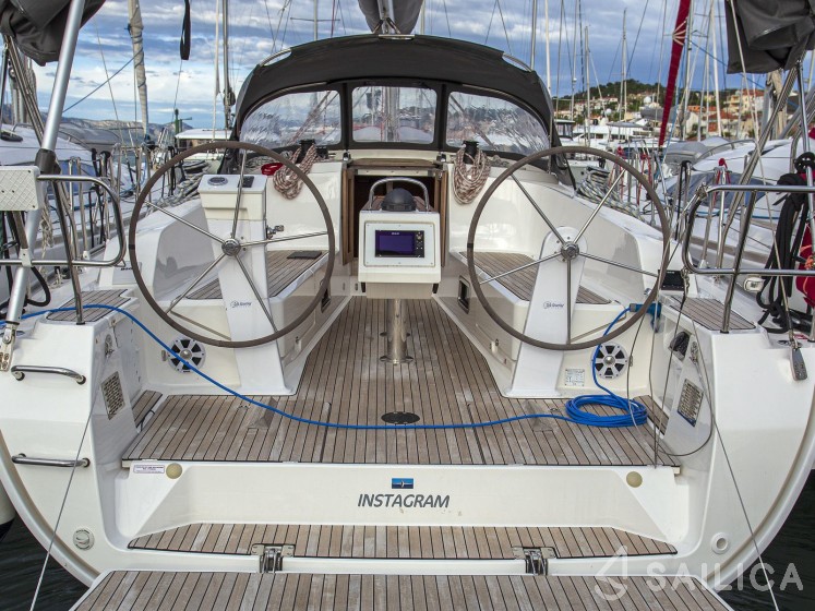 Bavaria 41 Cruiser - Yacht Charter Sailica