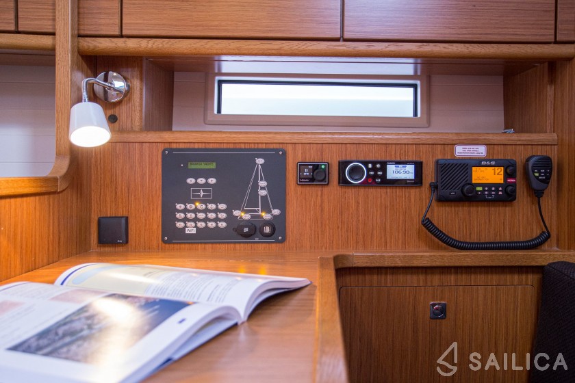 Bavaria 41 Cruiser - Yacht Charter Sailica