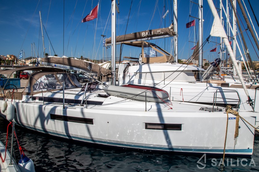 Sun Odyssey 440 - Yacht Charter Sailica