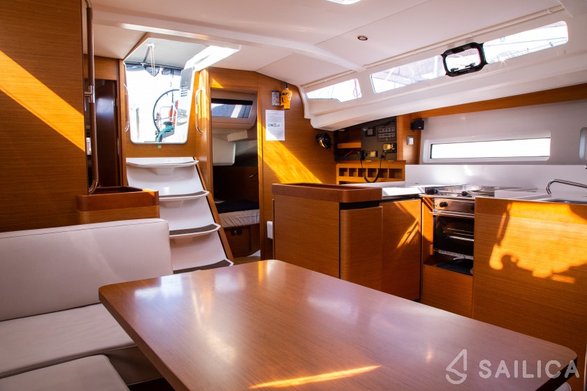 Sun Odyssey 440 - Yacht Charter Sailica