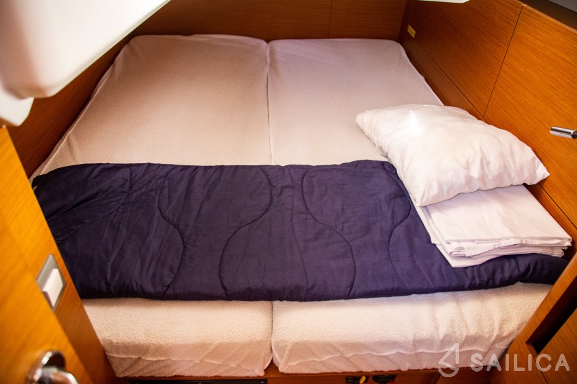 Sun Odyssey 440 - Yacht Charter Sailica