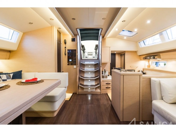 Jeanneau 64 - Yacht Charter Sailica