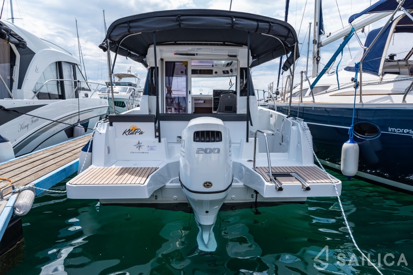 Merry Fisher 795 - Yacht Charter Sailica