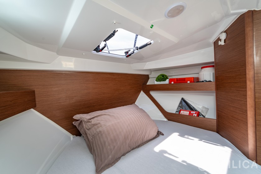 Merry Fisher 795 - Yacht Charter Sailica