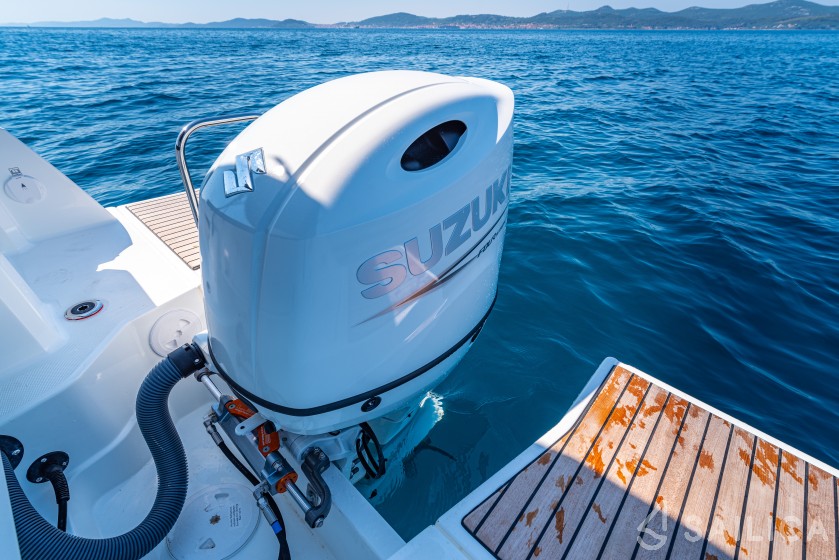 Merry Fisher 795 - Yacht Charter Sailica