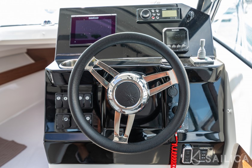 Merry Fisher 795 - Yacht Charter Sailica