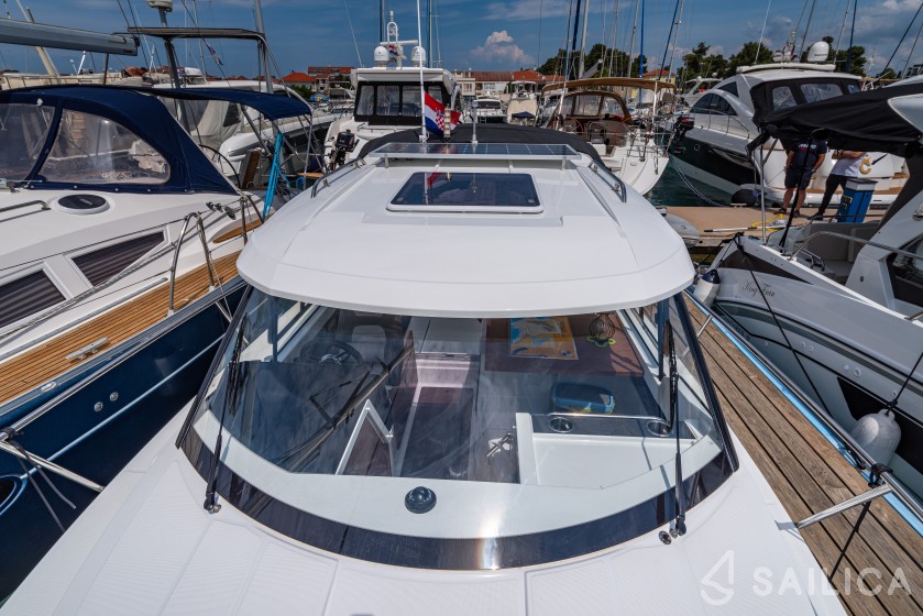 Merry Fisher 795 - Yacht Charter Sailica