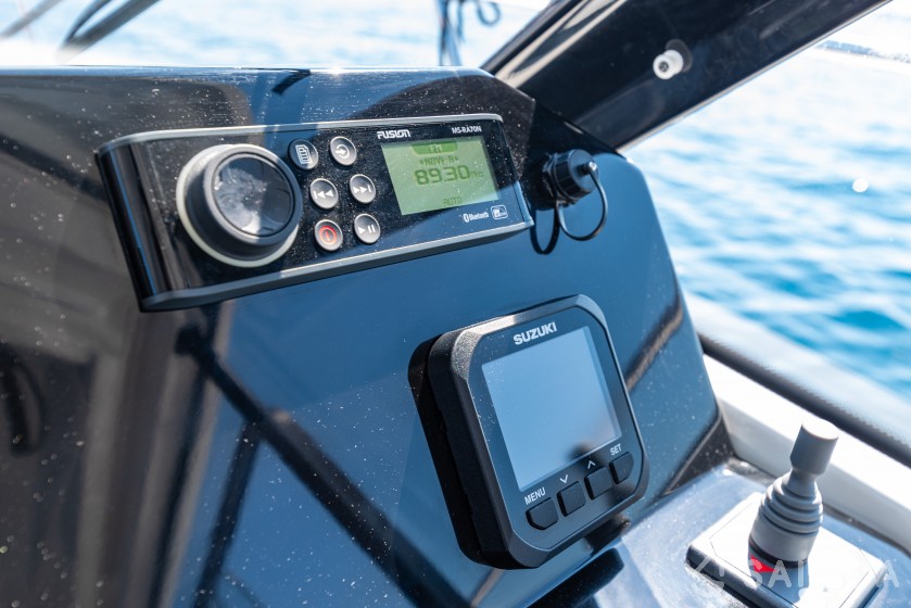 Merry Fisher 795 - Yacht Charter Sailica