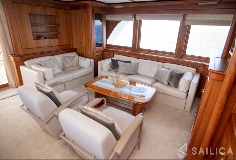 Motoryacht - Yacht Charter Sailica