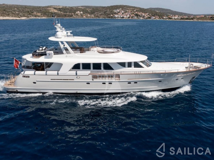Motoryacht - Yacht Charter Sailica