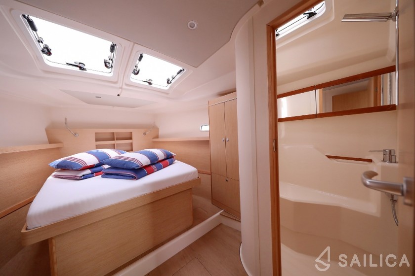 Hanse 455 - Yacht Charter Sailica