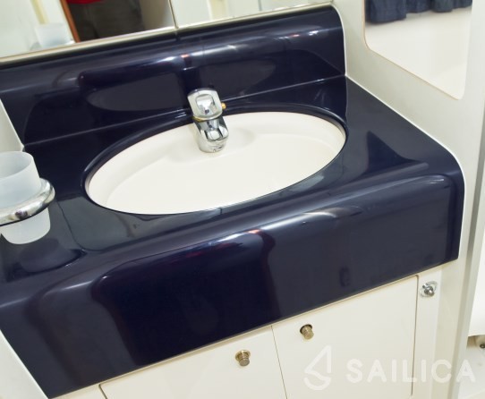 Princess 480 - Yacht Charter Sailica
