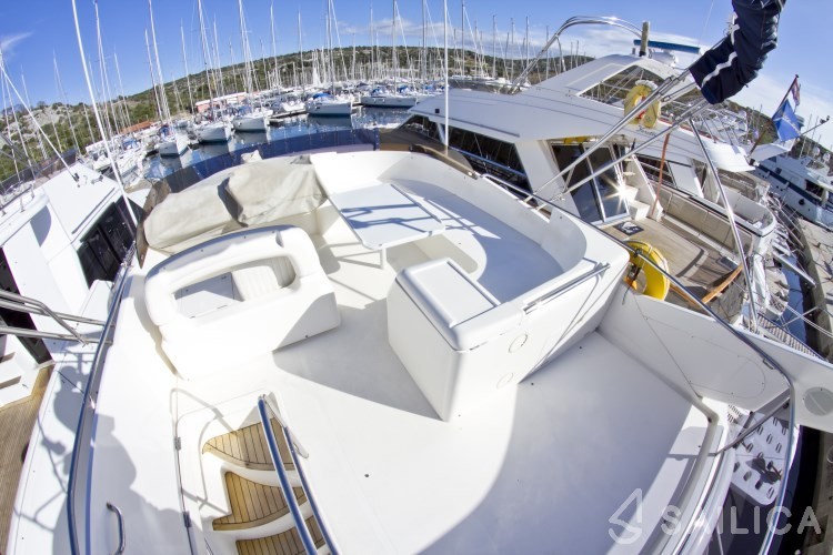 Princess 480 - Yacht Charter Sailica