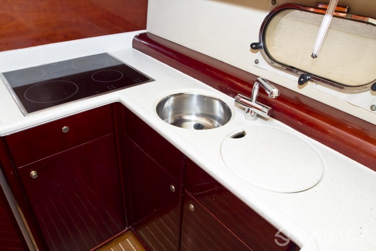 Princess 480 - Yacht Charter Sailica