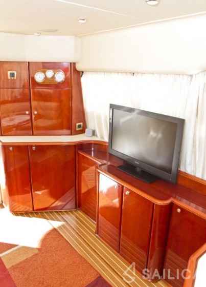 Princess 480 - Yacht Charter Sailica