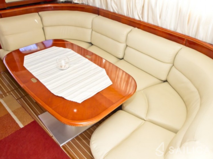 Princess 480 - Yacht Charter Sailica