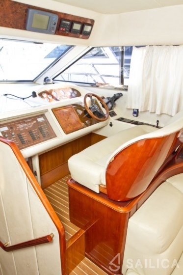 Princess 480 - Yacht Charter Sailica