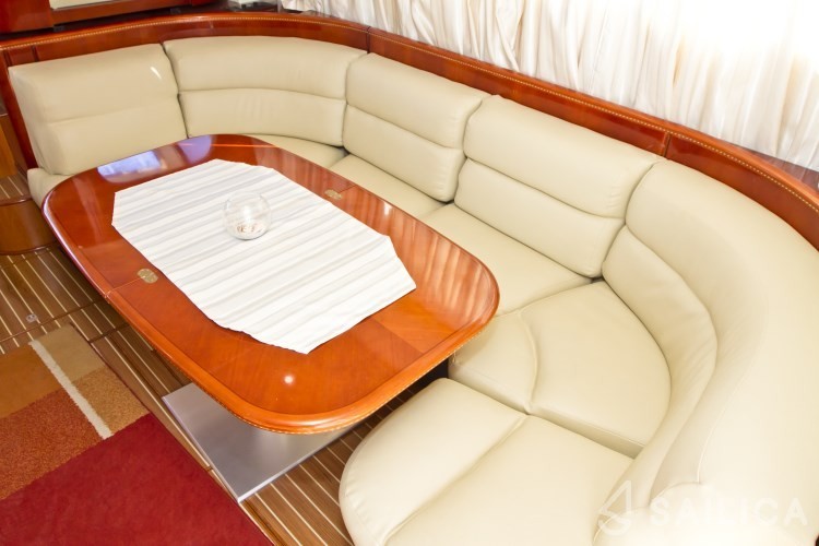 Princess 480 - Yacht Charter Sailica