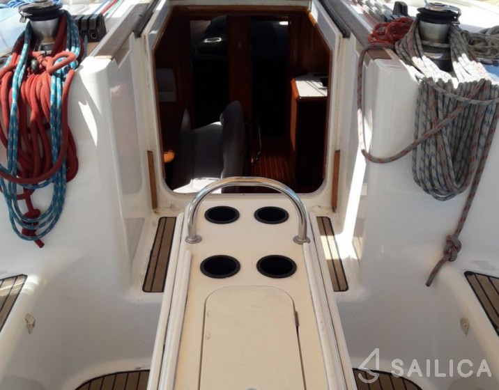 Sun Odyssey 52.2 - Yacht Charter Sailica